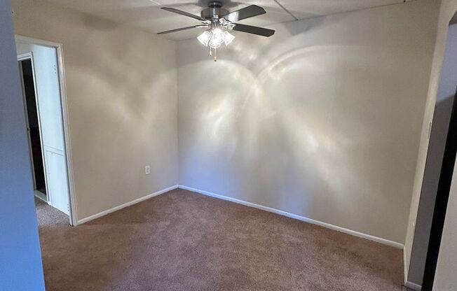 1 bed, 1 bath, 734 sqft, $1,350, Unit K05