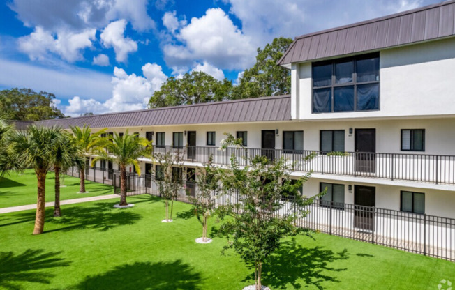 1 bed, 1 bath, 711 sqft, $1,399, Unit 121