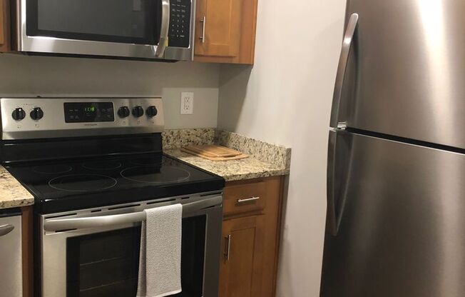 Studio, 1 bath, 500 sqft, $800, Unit H 115