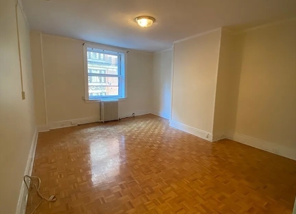 Studio, 1 bath, 500 sqft, $2,600, Unit 4E