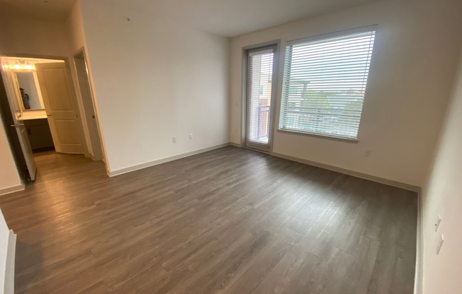 2670 S A W GRIMES BLVD