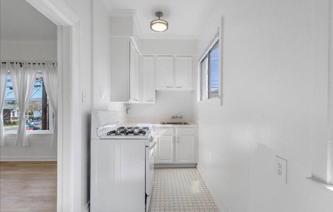 1551 SAINT CHARLES ST