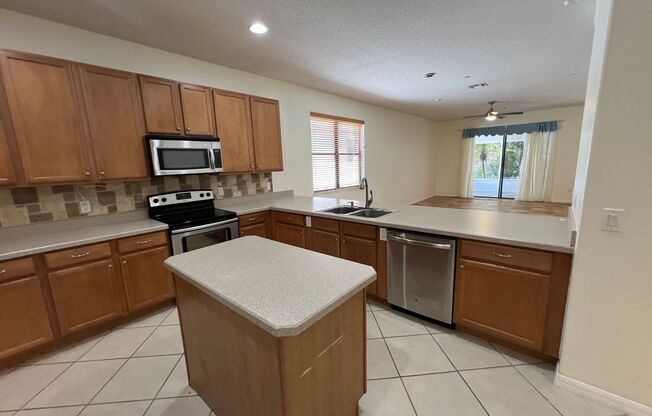 3 beds, 2 baths, $2,970