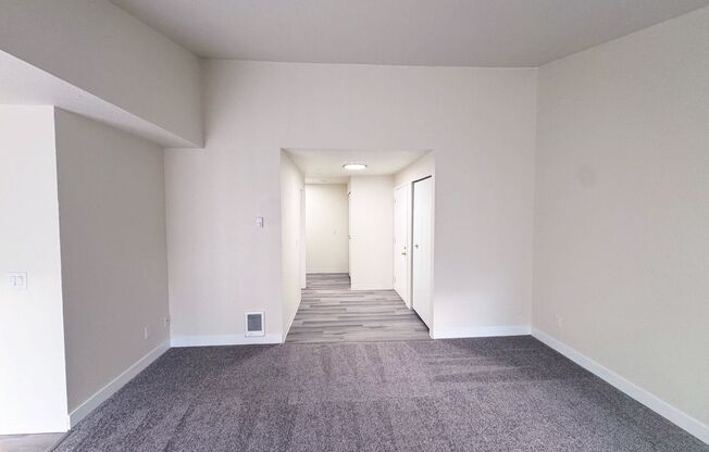 2 beds, 2 baths, 984 sqft, $2,125, Unit J304