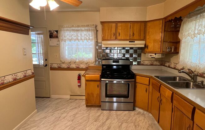 3br/1 bath ranch in Niles