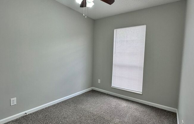 2 beds, 1 bath, 750 sqft, $1,295, Unit 264- Seals