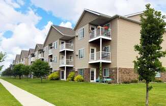 Maple Creek Apartments