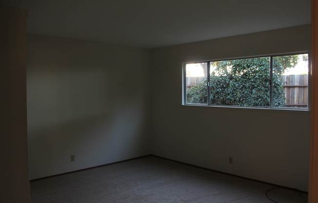 4766 Shelborne park Court, 4 Bedroom 2 bath, Irvington area