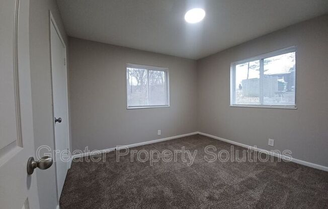 5015 NW KALIVAS CIR