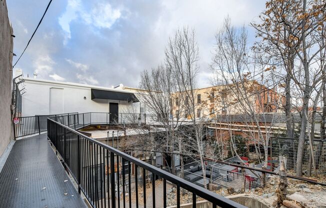 Brand New Quiet 12 unit building