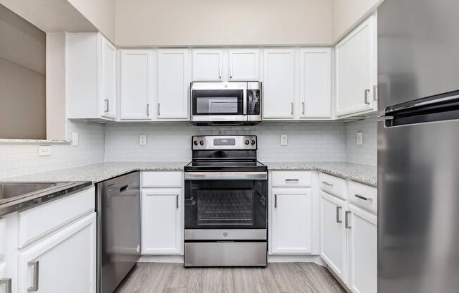 1 bed, 1 bath, 785 sqft, $1,255