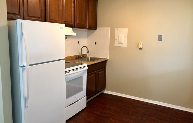 Greenwood Apartments