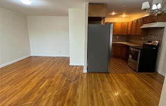 3 beds, 1 bath, $3,300