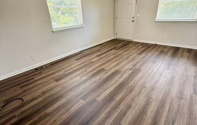 East Nashville 2 Bed $1500 Close to Shelby Park!