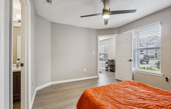 2 beds, 2 baths, 894 sqft, $1,685