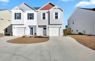 Beautiful Townhome! Community Pool