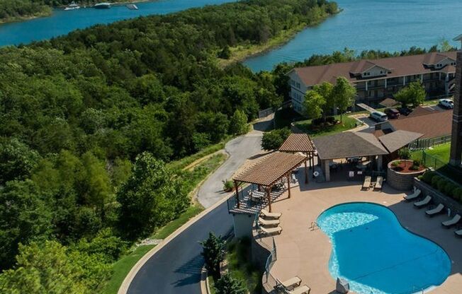 2 Bedroom 2 Bath Garden Level Lakeside Apartment for rent in  Branson, MO