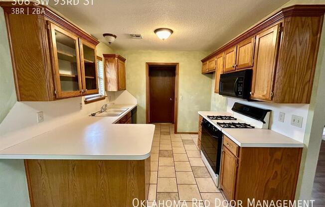308 SW 93 ST