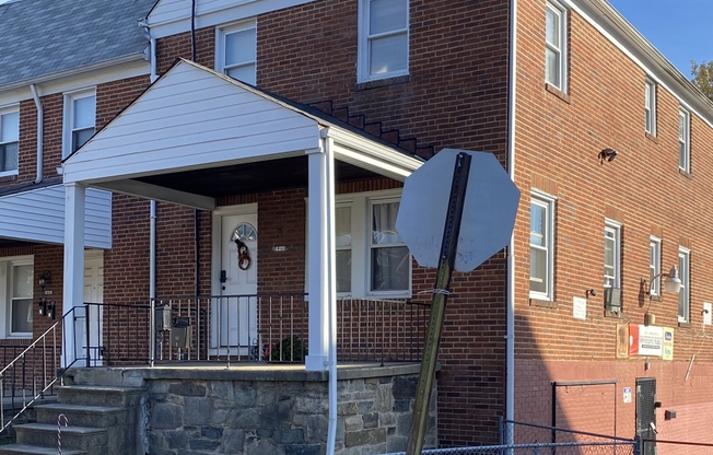 823 N WOODINGTON RD