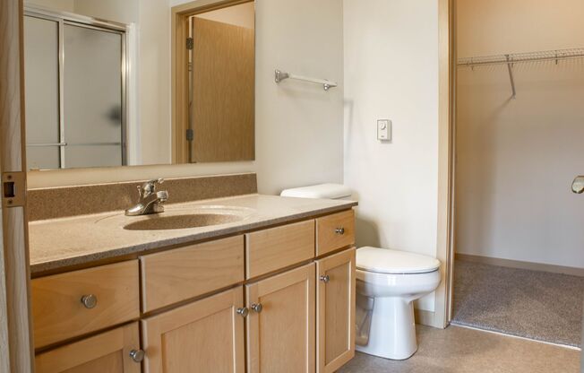 2 beds, 2 baths, 1,011 sqft, $2,275, Unit B-111