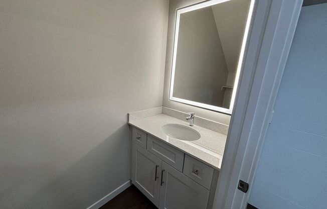 1 bed, 1.5 baths, 941 sqft, $1,745, Unit 220 - L1028 LOFT