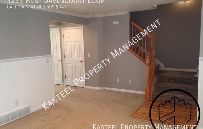 3233 W DAVENCOURT LOOP