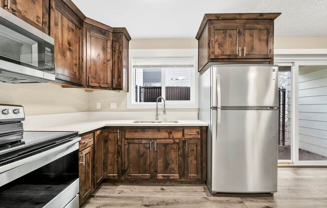 2 beds, 1 bath, 880 sqft, $1,395, Unit #1