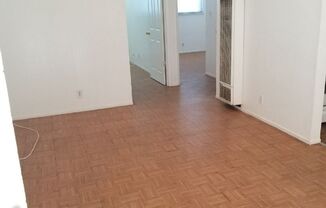 2 beds, 1 bath, $1,600, Unit 233-06A