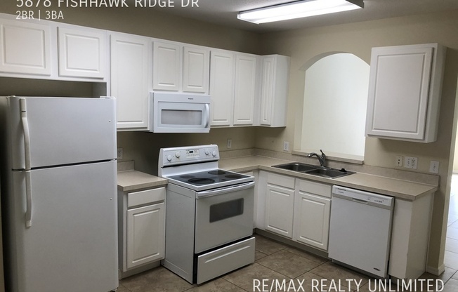 5878 FISHHAWK RDG DR