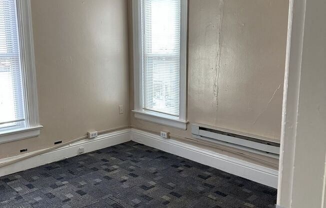 318 West College Ave