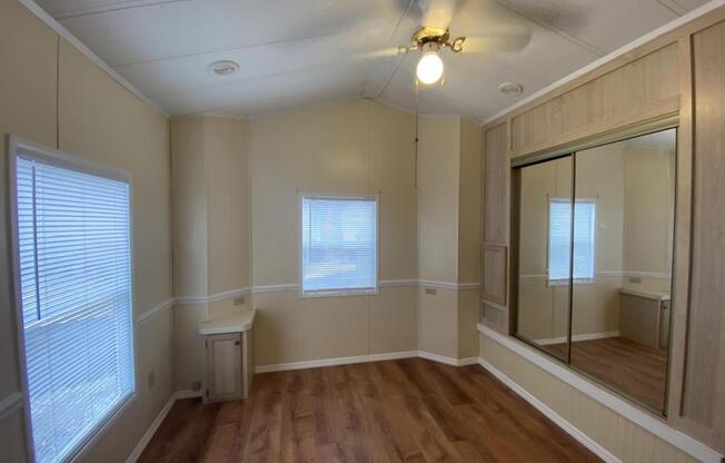 1 bed, 1 bath, 403 sqft, $1,300, Unit LOT 2619