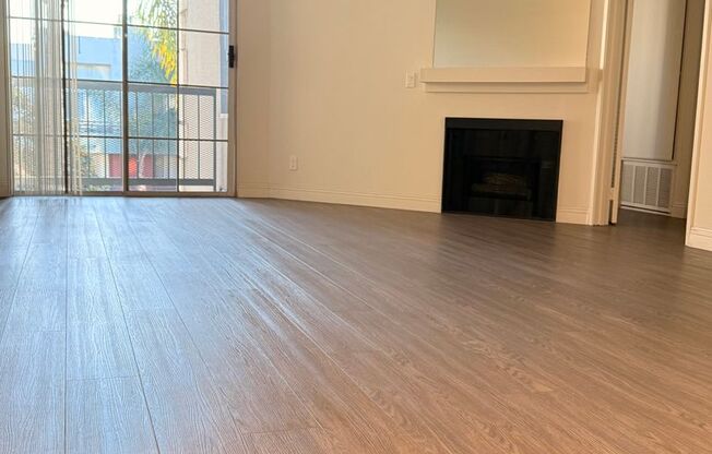 1 bed, 1 bath, 850 sqft, $2,325, Unit 305