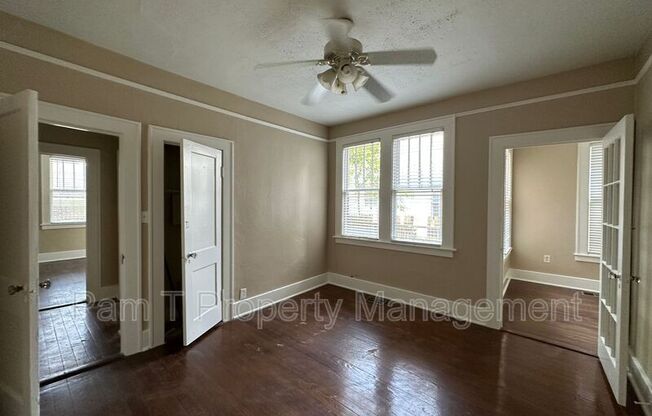 724 E 49 ST