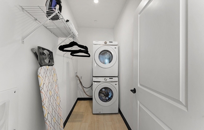 1 bed, 1 bath, 570 sqft, $2,000, Unit 405