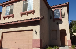 3 BEDROOM, 2.5 BATH HOME WITH OPEN FLOORPLAN, ISLAND KITCHEN