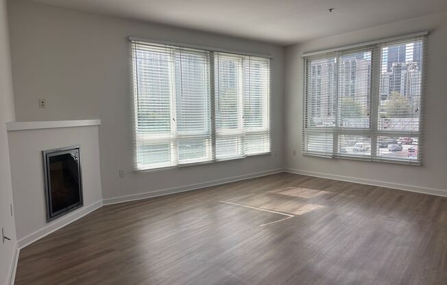 3 beds, 3 baths, 1,956 sqft, $5,030, Unit 475