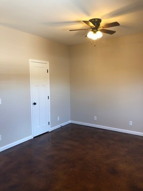 2 beds, 1 bath, 650 sqft, $1,050