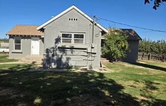 2 beds, 1 bath, $1,550