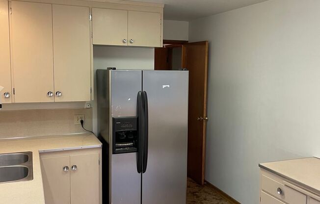 1 bed, 1 bath, 600 sqft, $1,600, Unit Lower North