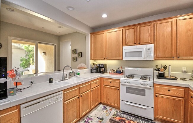 1288 MCFADDEN DR