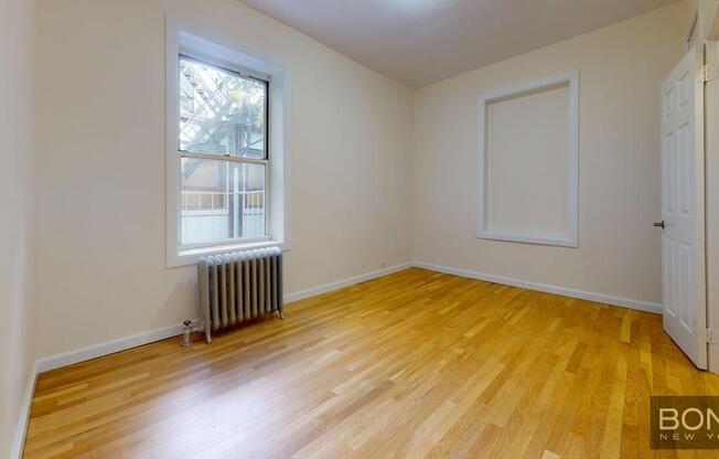 117 W 13th St