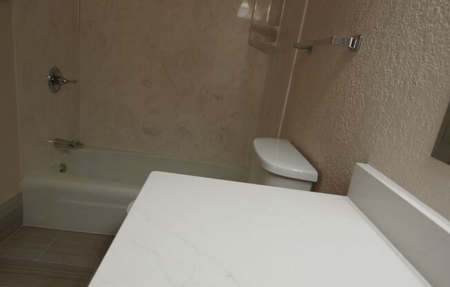 2 beds, 2 baths, 1,050 sqft, $1,798, Unit 306