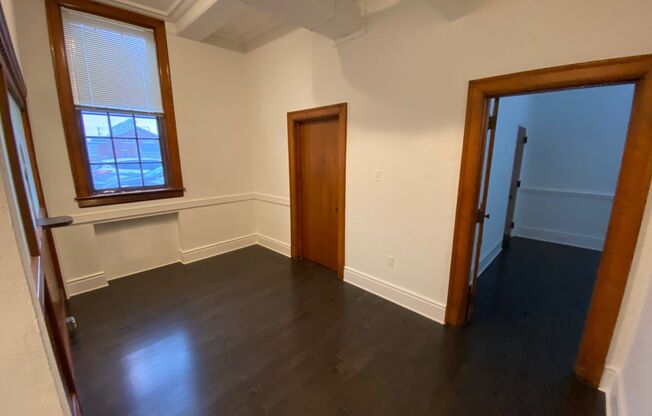 2 beds, 1 bath, 759 sqft, $1,325, Unit Unit 100A