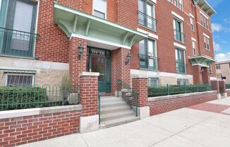 ✨ Lovely & Exclusive Condo in the Historic Renaissance Building – Downtown Columbus ✨