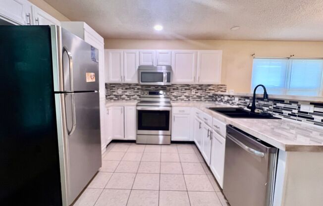 3 beds, 2 baths, $2,100