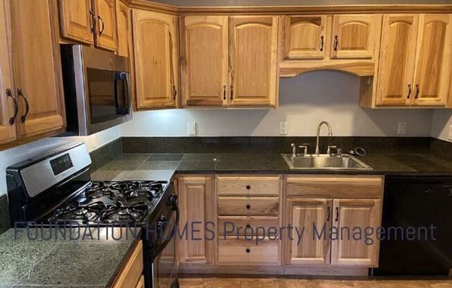 1531 SIR FRANCIS DRAKE BLVD