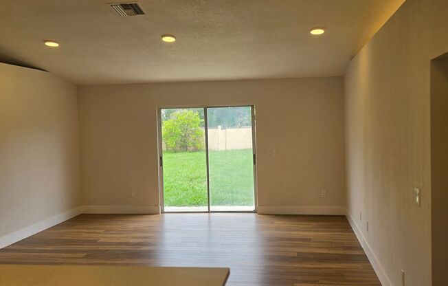 FOR RENT!!! SIMPLY STUNNING (REMODELED) 3 BEDROOM 2 BATH SINGLE FAMILY HOME...
