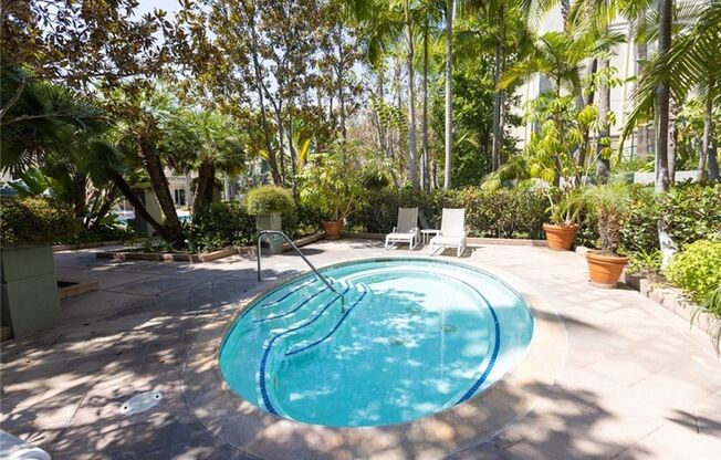 1 bed, 1 bath, $2,800, Unit # 400