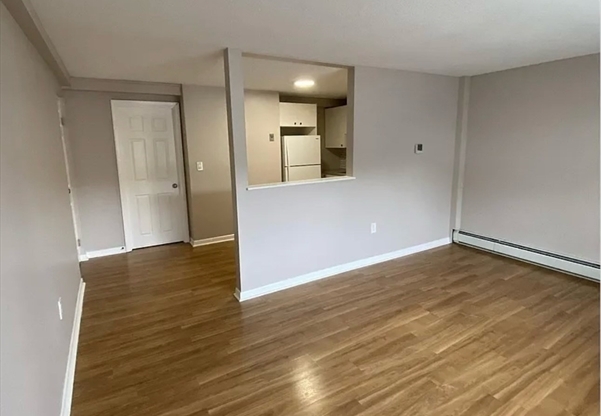 1 bed, 1 bath, 550 sqft, $1,800, Unit 6