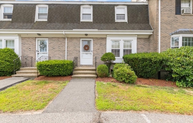 114 FIELDSTONE DR